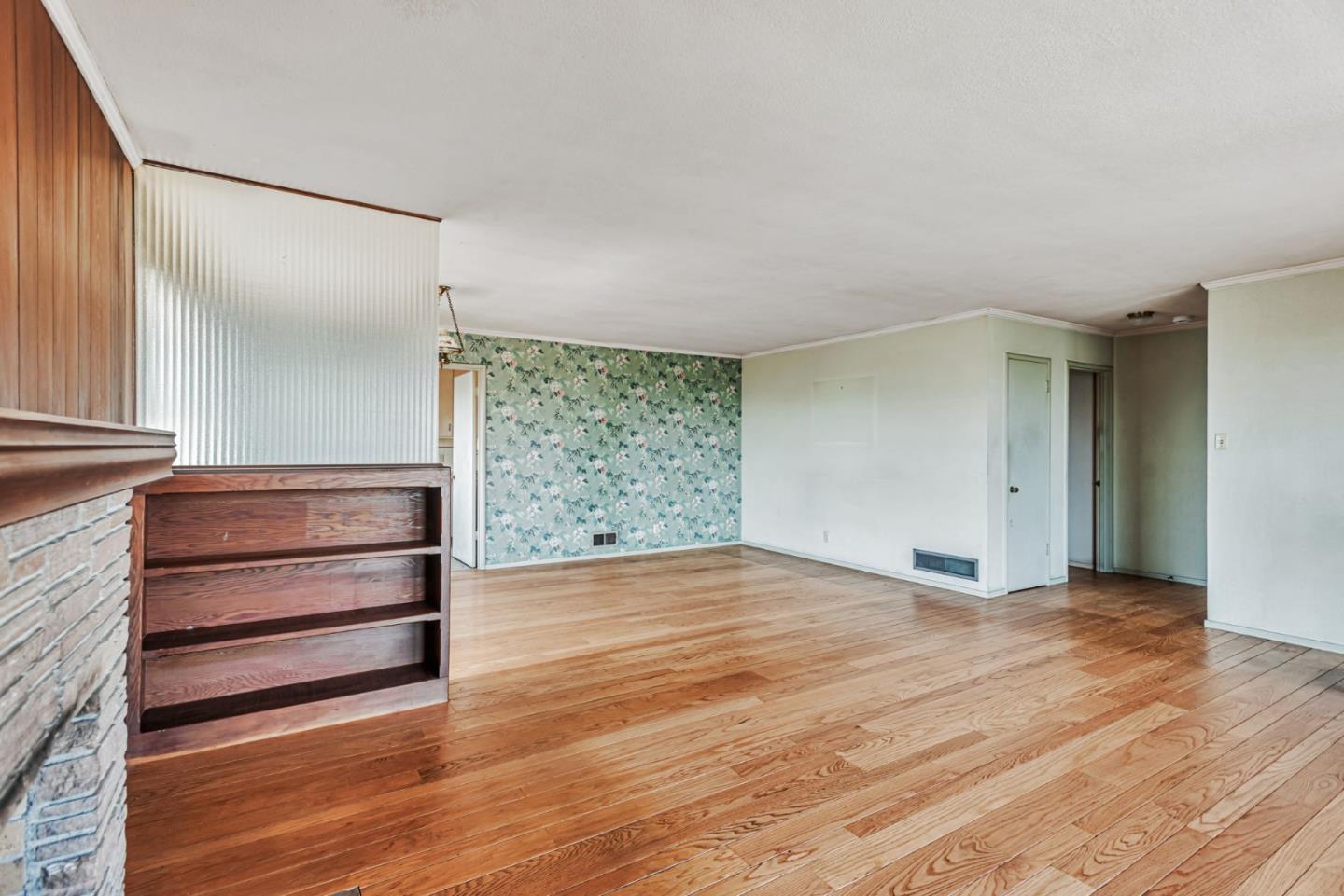 Detail Gallery Image 8 of 42 For 2224 Ensenada Way, San Mateo,  CA 94403 - 3 Beds | 2 Baths
