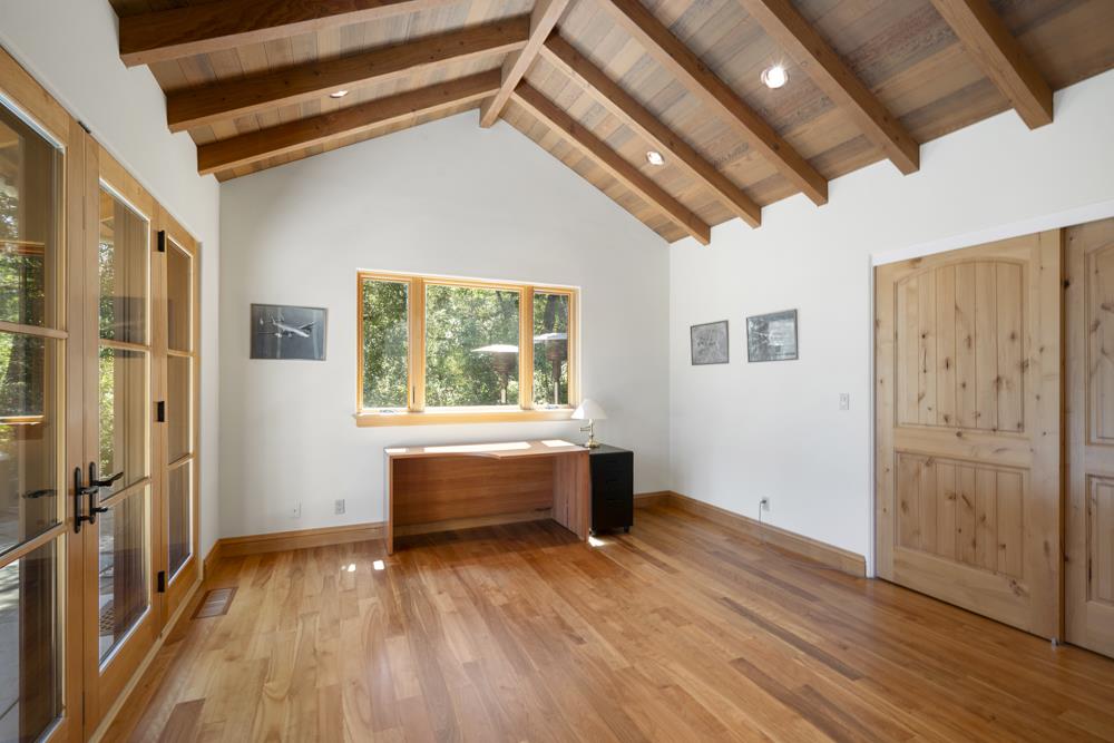 Detail Gallery Image 11 of 22 For 1439 Portola Rd, Woodside,  CA 94062 - 3 Beds | 3 Baths