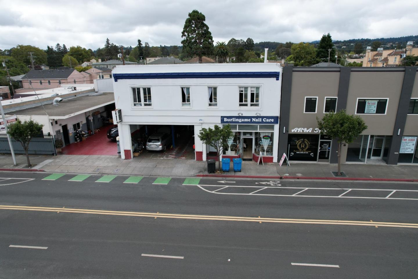 Detail Gallery Image 2 of 3 For 1131 California Dr, Burlingame,  CA 94010 - – Beds | – Baths