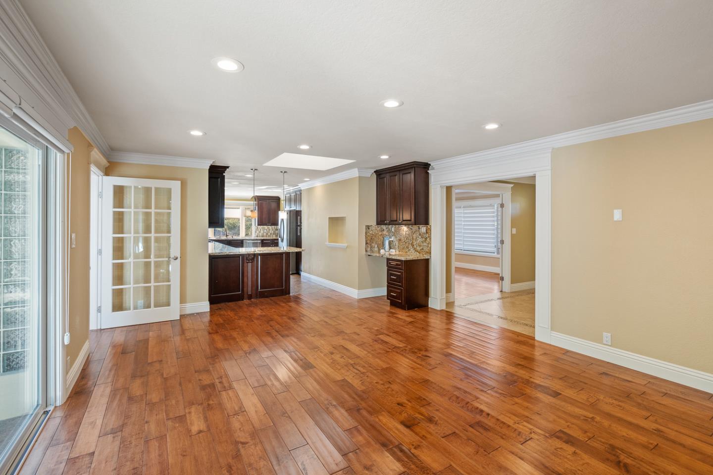 Detail Gallery Image 17 of 40 For 2726 El Prado Rd, Burlingame,  CA 94010 - 3 Beds | 2 Baths