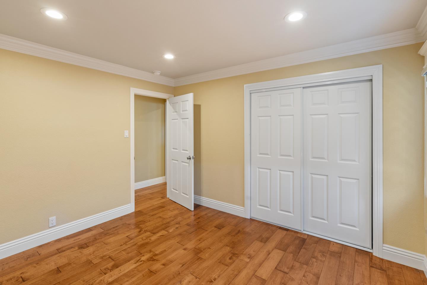 Detail Gallery Image 19 of 40 For 2726 El Prado Rd, Burlingame,  CA 94010 - 3 Beds | 2 Baths