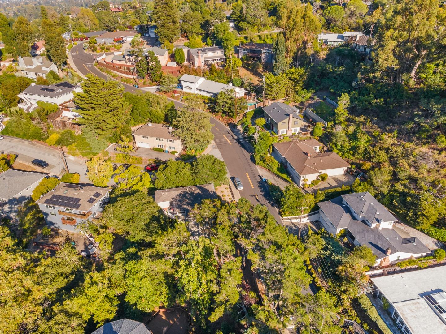 Detail Gallery Image 37 of 40 For 2726 El Prado Rd, Burlingame,  CA 94010 - 3 Beds | 2 Baths