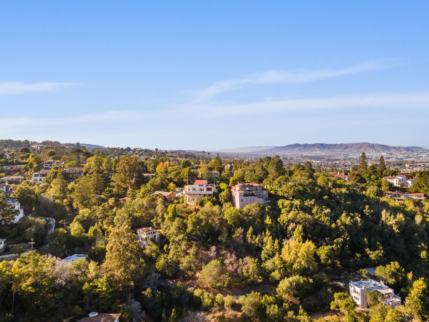 Detail Gallery Image 39 of 40 For 2726 El Prado Rd, Burlingame,  CA 94010 - 3 Beds | 2 Baths