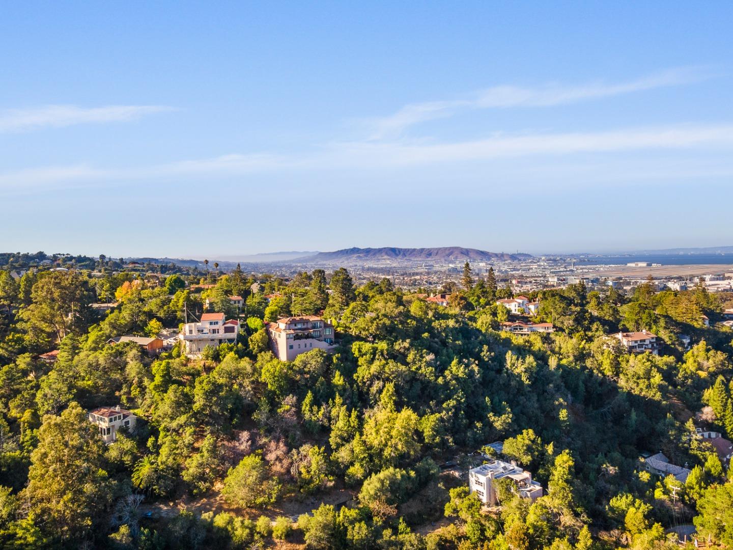 Detail Gallery Image 40 of 40 For 2726 El Prado Rd, Burlingame,  CA 94010 - 3 Beds | 2 Baths