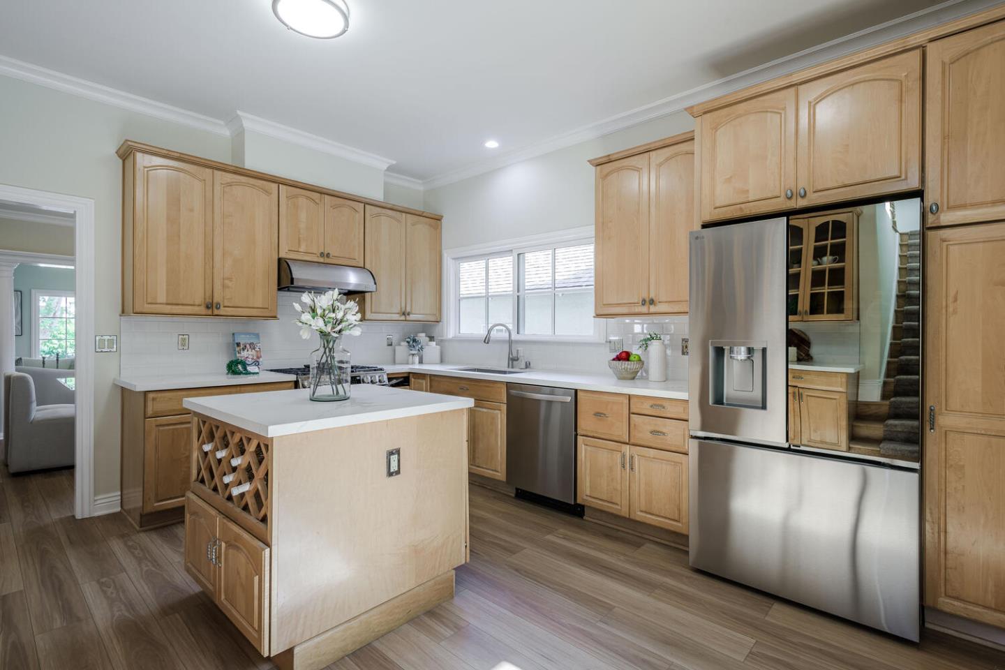 Detail Gallery Image 12 of 40 For 441 Hobart Ave, San Mateo,  CA 94402 - 3 Beds | 2/1 Baths