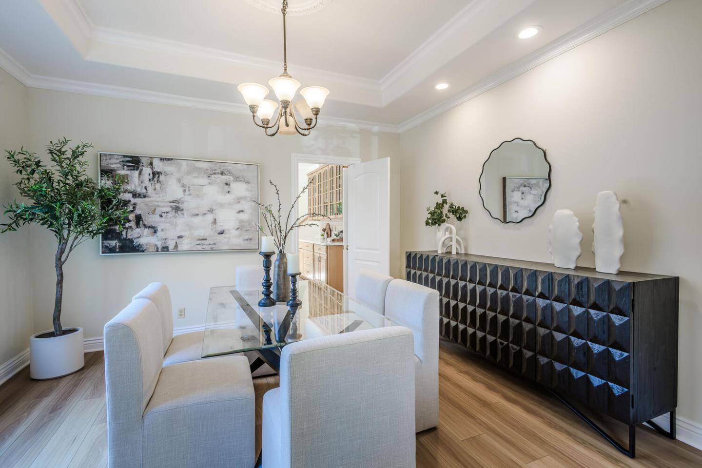 Detail Gallery Image 9 of 40 For 441 Hobart Ave, San Mateo,  CA 94402 - 3 Beds | 2/1 Baths