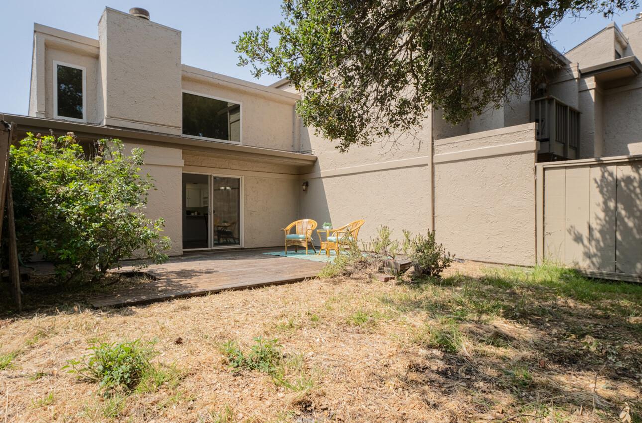 Detail Gallery Image 11 of 33 For 53 Montsalas Dr, Monterey,  CA 93940 - 2 Beds | 2 Baths