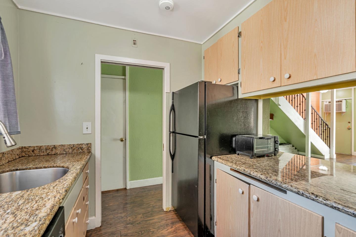 Detail Gallery Image 10 of 28 For 27505 Tampa Ave #15,  Hayward,  CA 94544 - 2 Beds | 1/1 Baths