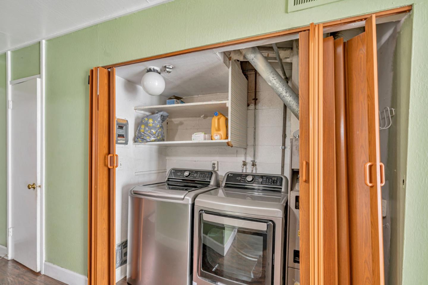 Detail Gallery Image 11 of 28 For 27505 Tampa Ave #15,  Hayward,  CA 94544 - 2 Beds | 1/1 Baths
