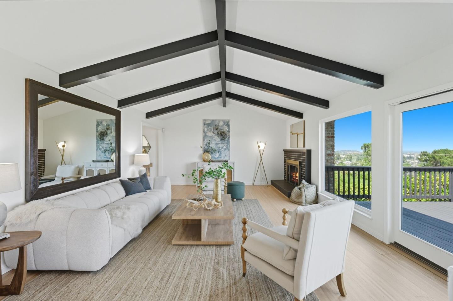Detail Gallery Image 18 of 79 For 990 31st Ave, San Mateo,  CA 94403 - 4 Beds | 3 Baths