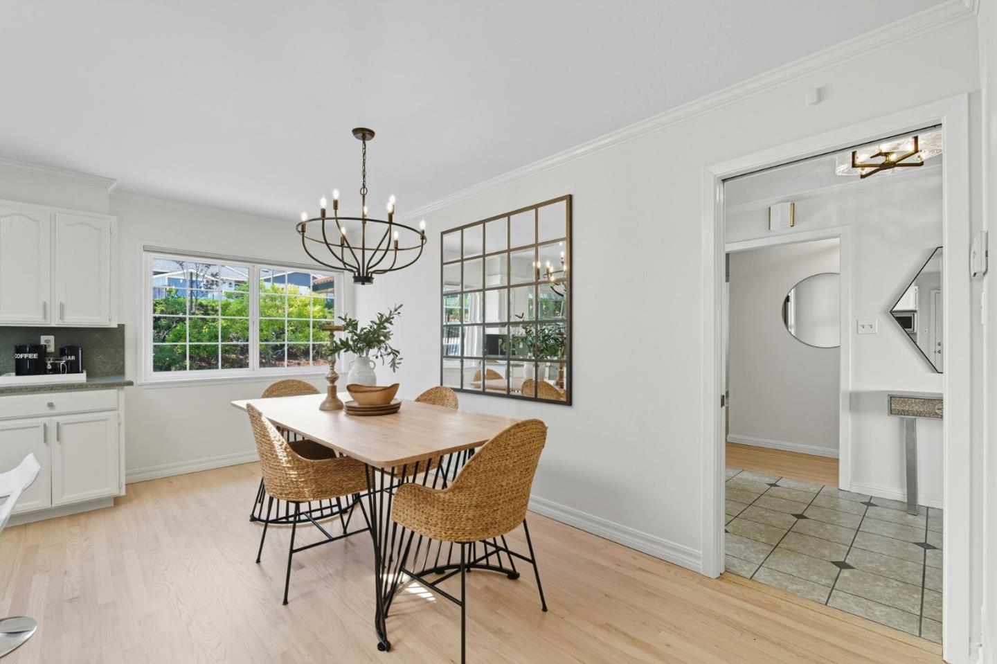 Detail Gallery Image 7 of 79 For 990 31st Ave, San Mateo,  CA 94403 - 4 Beds | 3 Baths