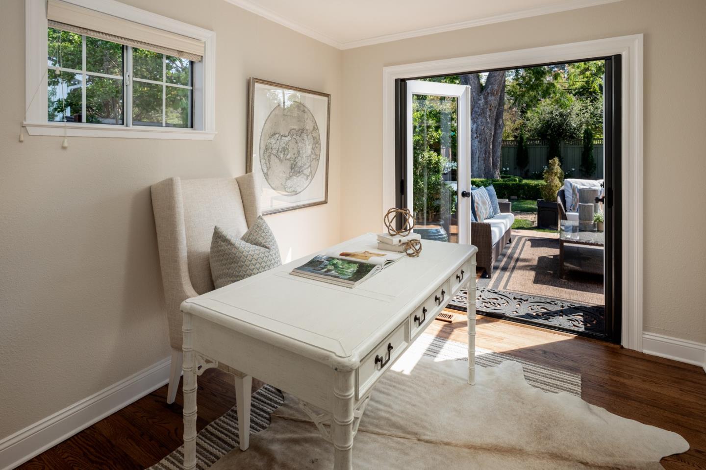 Detail Gallery Image 10 of 25 For 414 Laurel Ave, Menlo Park,  CA 94025 - 4 Beds | 2 Baths