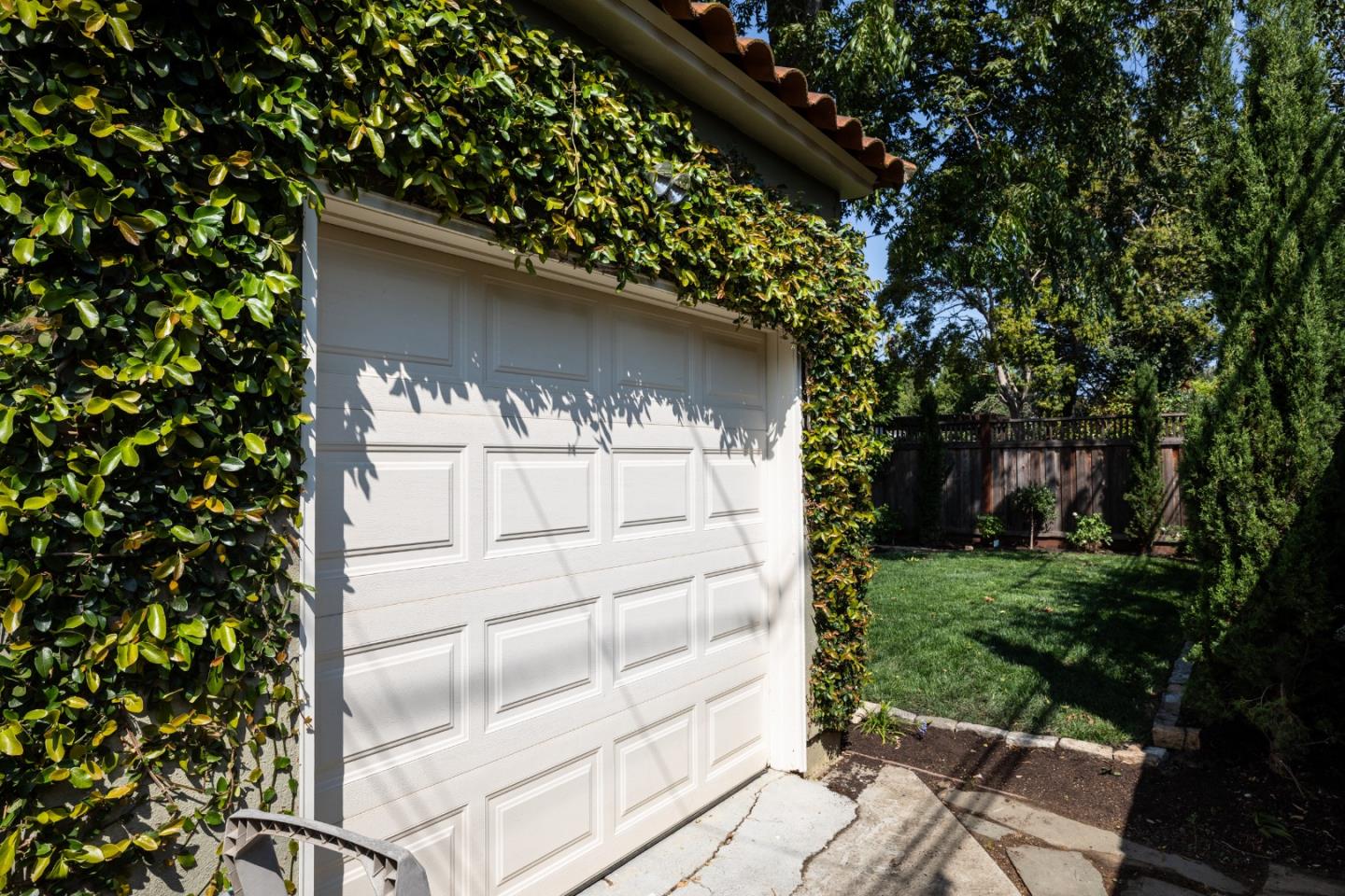 Detail Gallery Image 21 of 25 For 414 Laurel Ave, Menlo Park,  CA 94025 - 4 Beds | 2 Baths