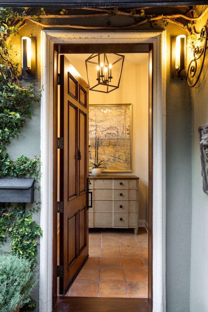 Detail Gallery Image 4 of 25 For 414 Laurel Ave, Menlo Park,  CA 94025 - 4 Beds | 2 Baths
