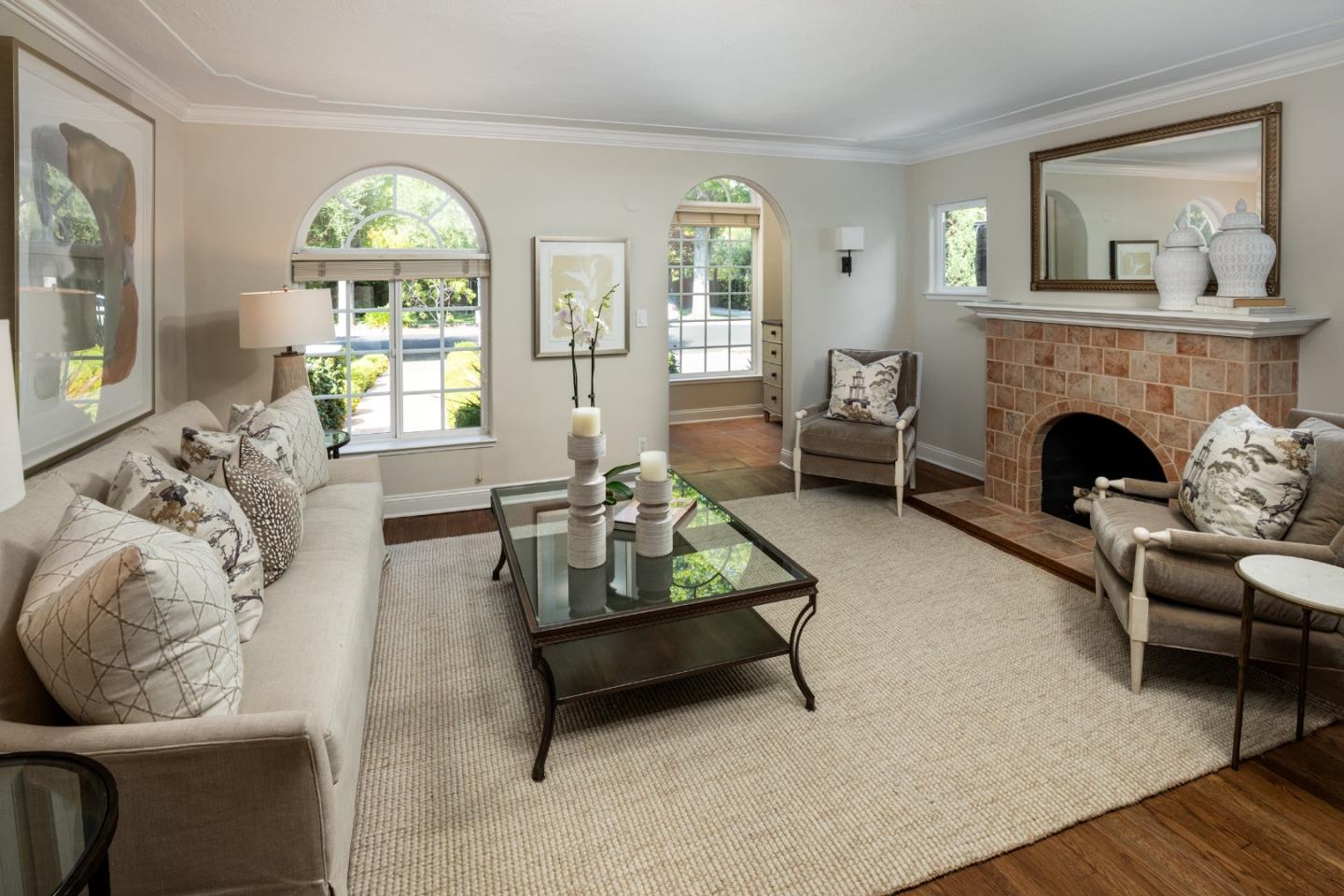 Detail Gallery Image 5 of 25 For 414 Laurel Ave, Menlo Park,  CA 94025 - 4 Beds | 2 Baths