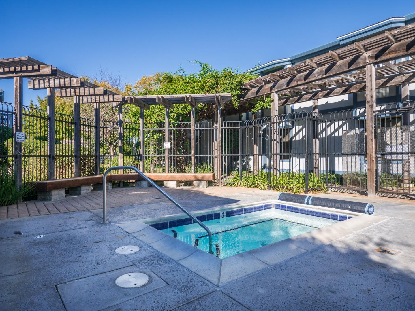 Detail Gallery Image 36 of 36 For 1925 46th Ave #71,  Capitola,  CA 95010 - 1 Beds | 1 Baths