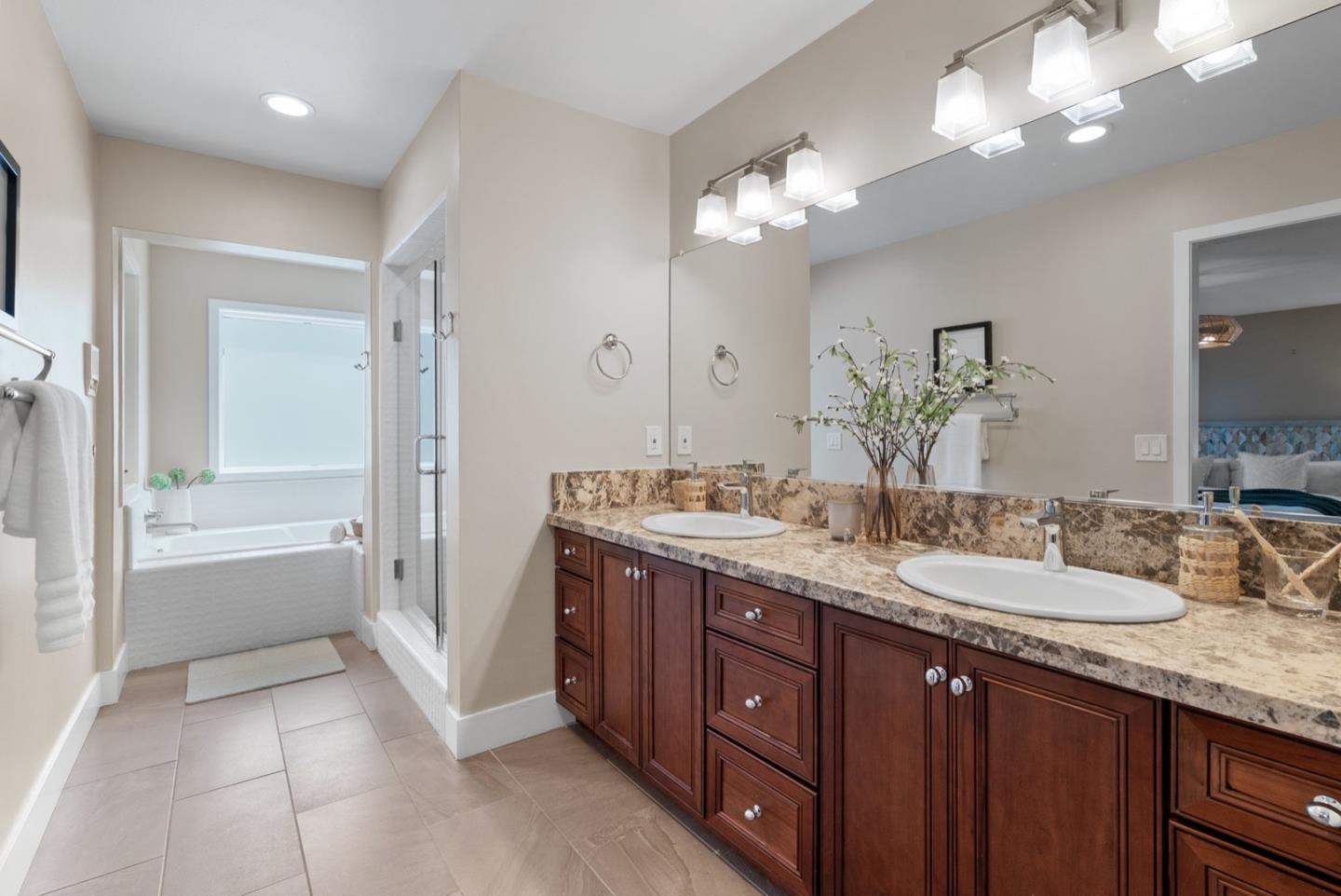 Detail Gallery Image 20 of 59 For 152 Frederick St, Santa Cruz,  CA 95062 - 2 Beds | 3 Baths