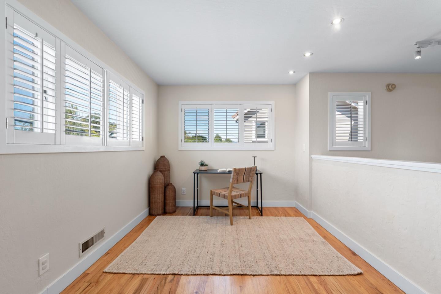 Detail Gallery Image 31 of 59 For 152 Frederick St, Santa Cruz,  CA 95062 - 2 Beds | 3 Baths