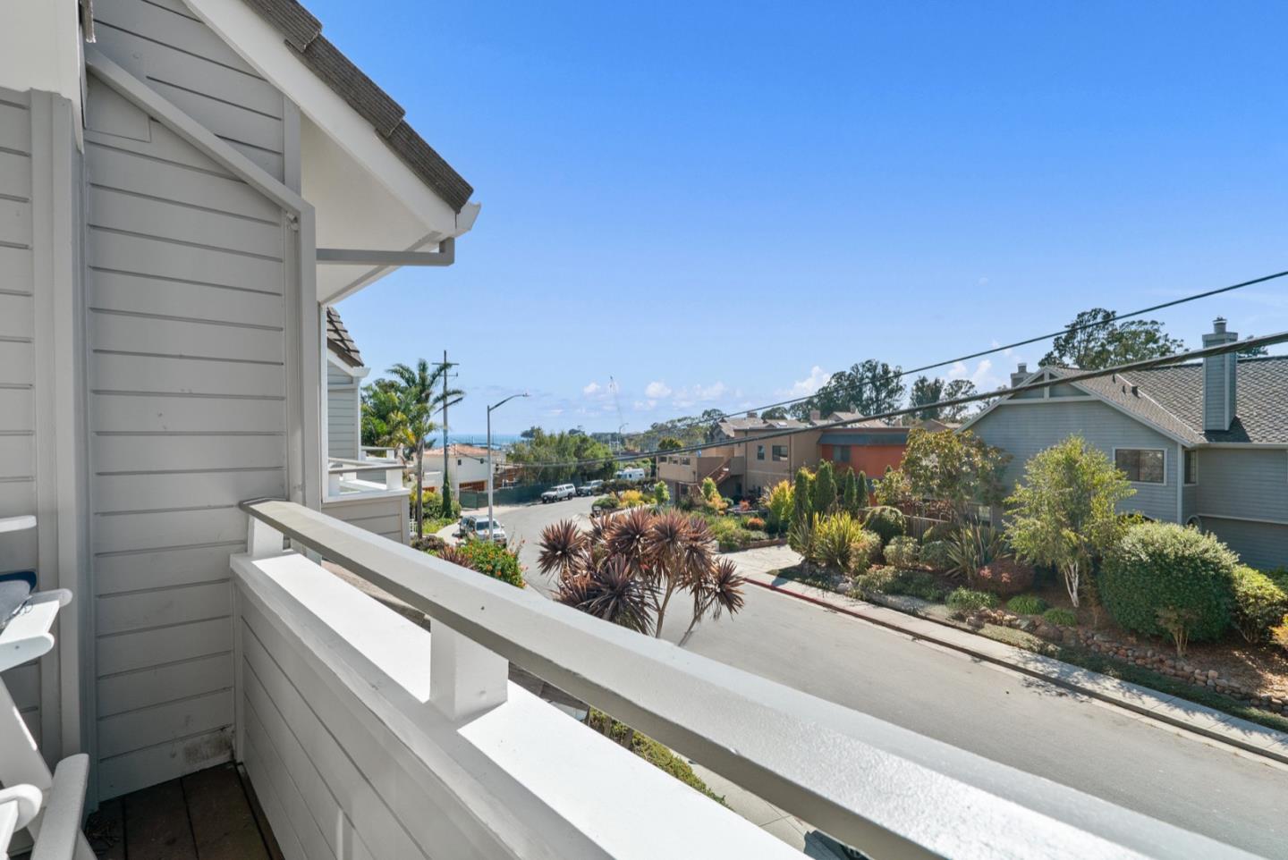 Detail Gallery Image 33 of 59 For 152 Frederick St, Santa Cruz,  CA 95062 - 2 Beds | 3 Baths