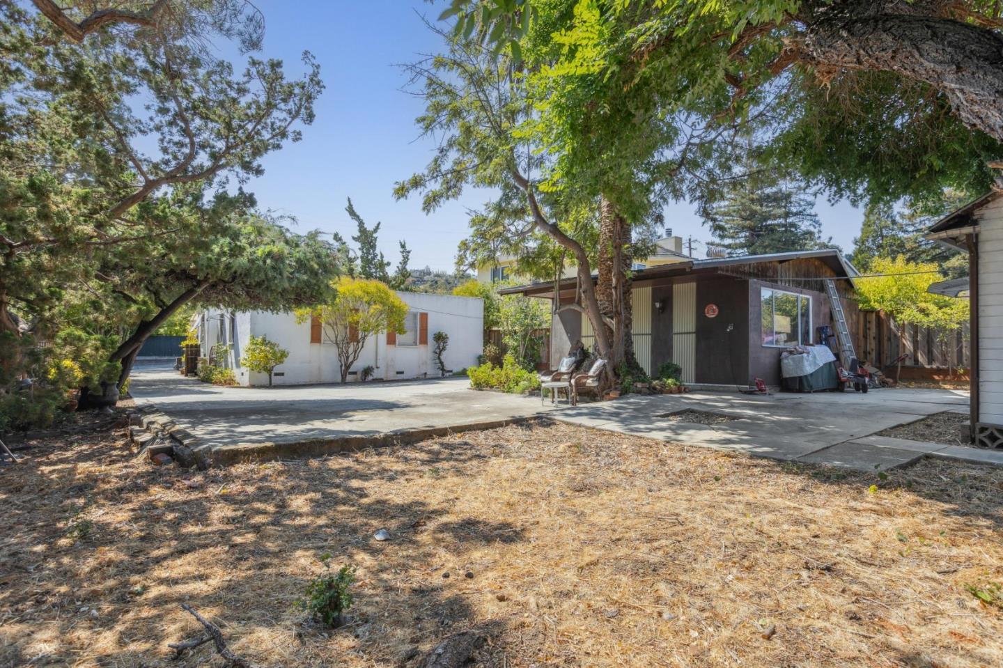 Detail Gallery Image 11 of 15 For 206 Scenic Dr, Redwood City,  CA 94062 - 3 Beds | 1 Baths