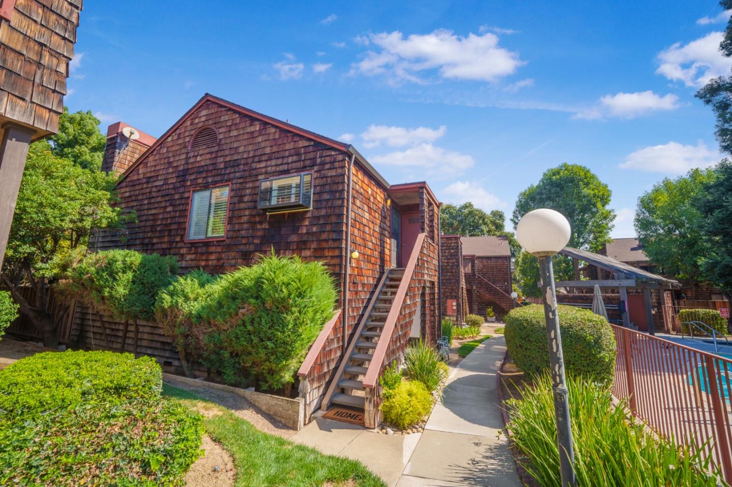 Detail Gallery Image 24 of 26 For 1555 Hecker Pass Rd #D201,  Gilroy,  CA 95020 - 2 Beds | 1/1 Baths