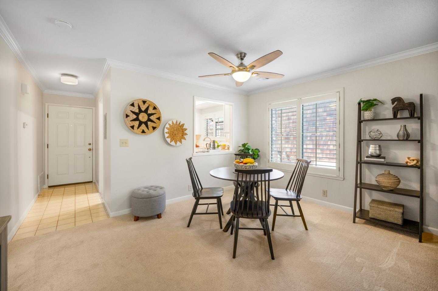 Detail Gallery Image 9 of 26 For 1555 Hecker Pass Rd #D201,  Gilroy,  CA 95020 - 2 Beds | 1/1 Baths