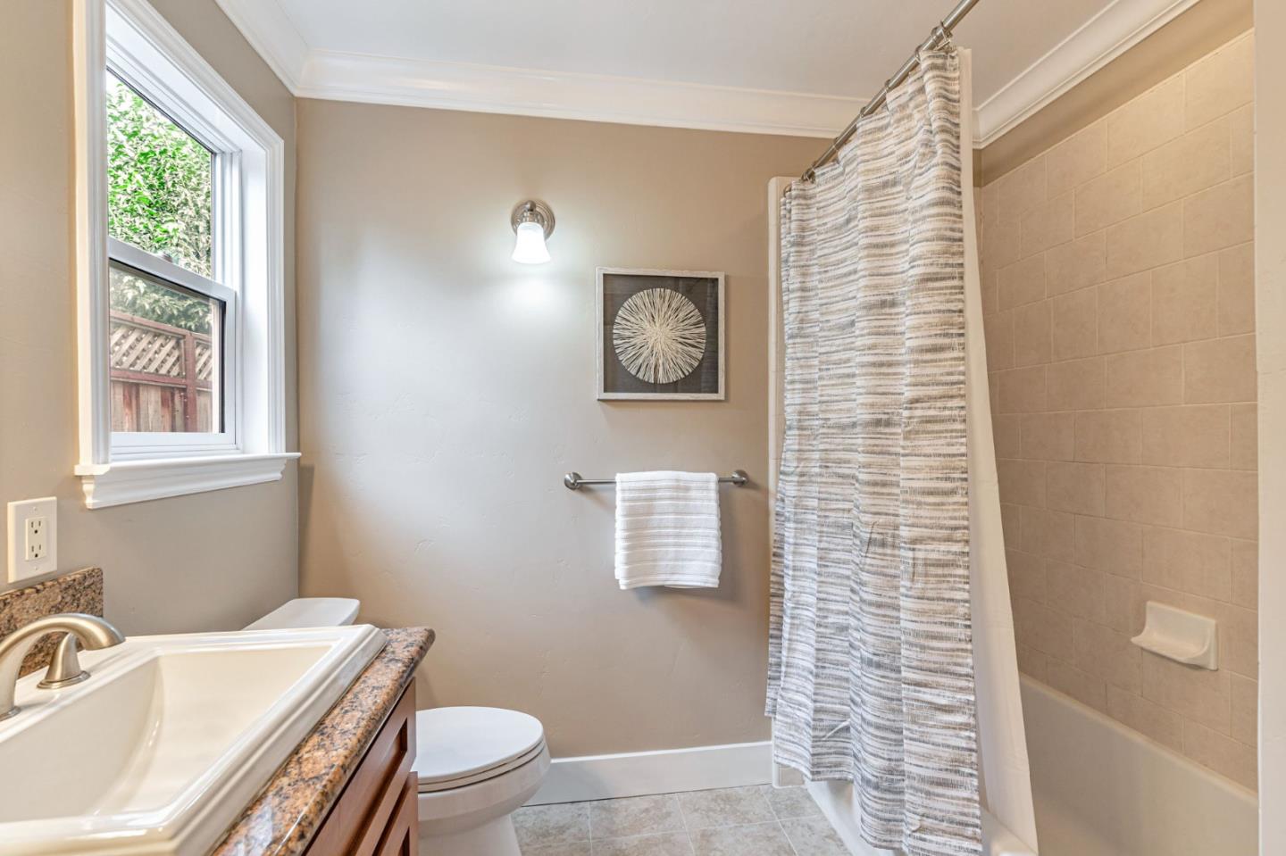 Detail Gallery Image 16 of 54 For 9214 Orinda Way, Gilroy,  CA 95020 - 4 Beds | 2 Baths