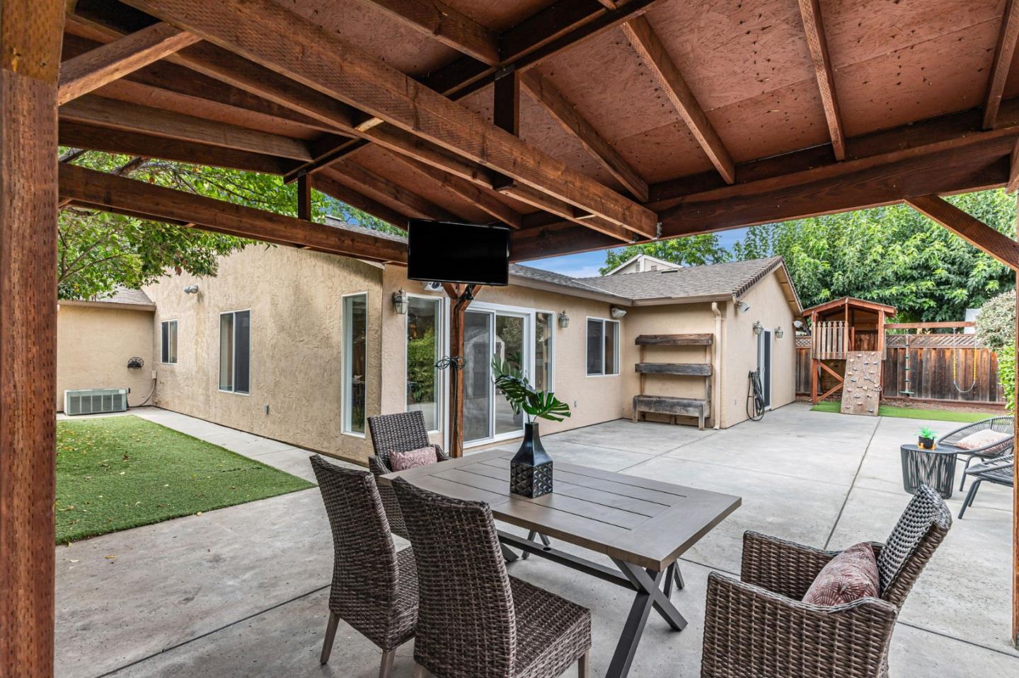 Detail Gallery Image 36 of 54 For 9214 Orinda Way, Gilroy,  CA 95020 - 4 Beds | 2 Baths