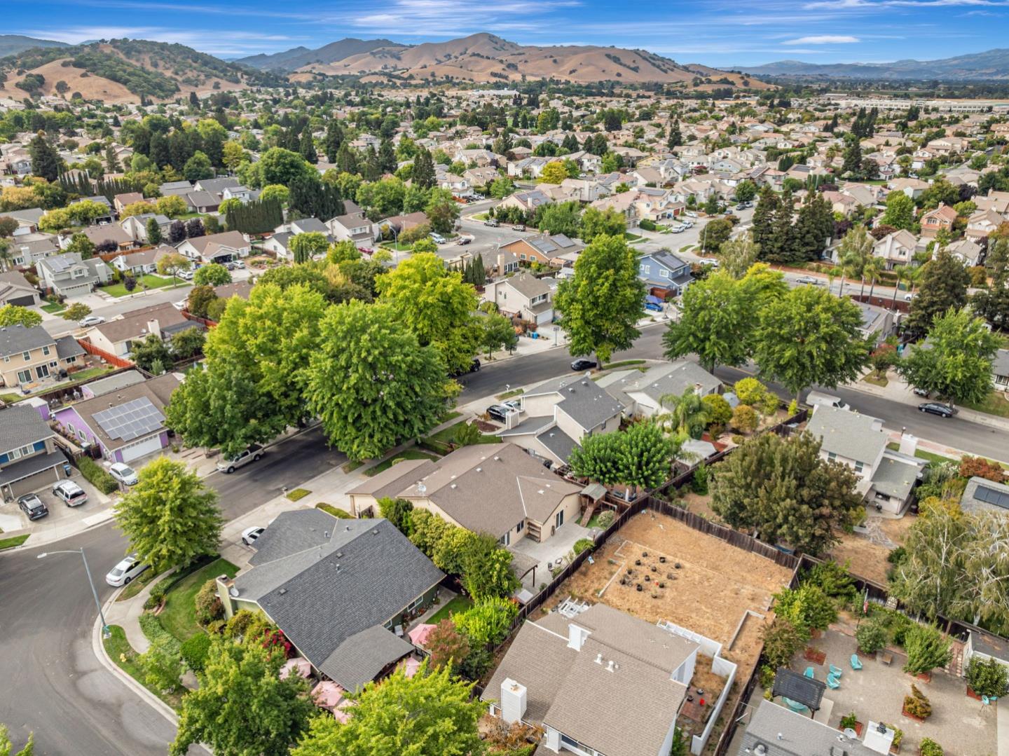 Detail Gallery Image 43 of 54 For 9214 Orinda Way, Gilroy,  CA 95020 - 4 Beds | 2 Baths
