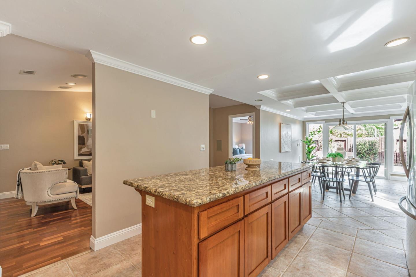 Detail Gallery Image 7 of 54 For 9214 Orinda Way, Gilroy,  CA 95020 - 4 Beds | 2 Baths
