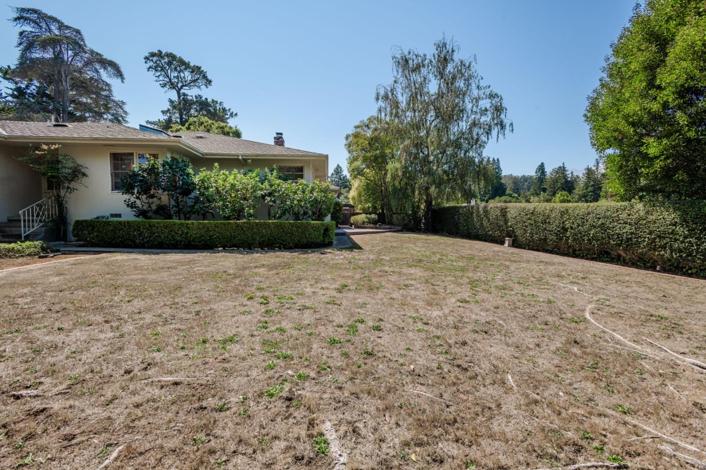 Detail Gallery Image 15 of 21 For 2120 Redington Rd, Hillsborough,  CA 94010 - 4 Beds | 4 Baths