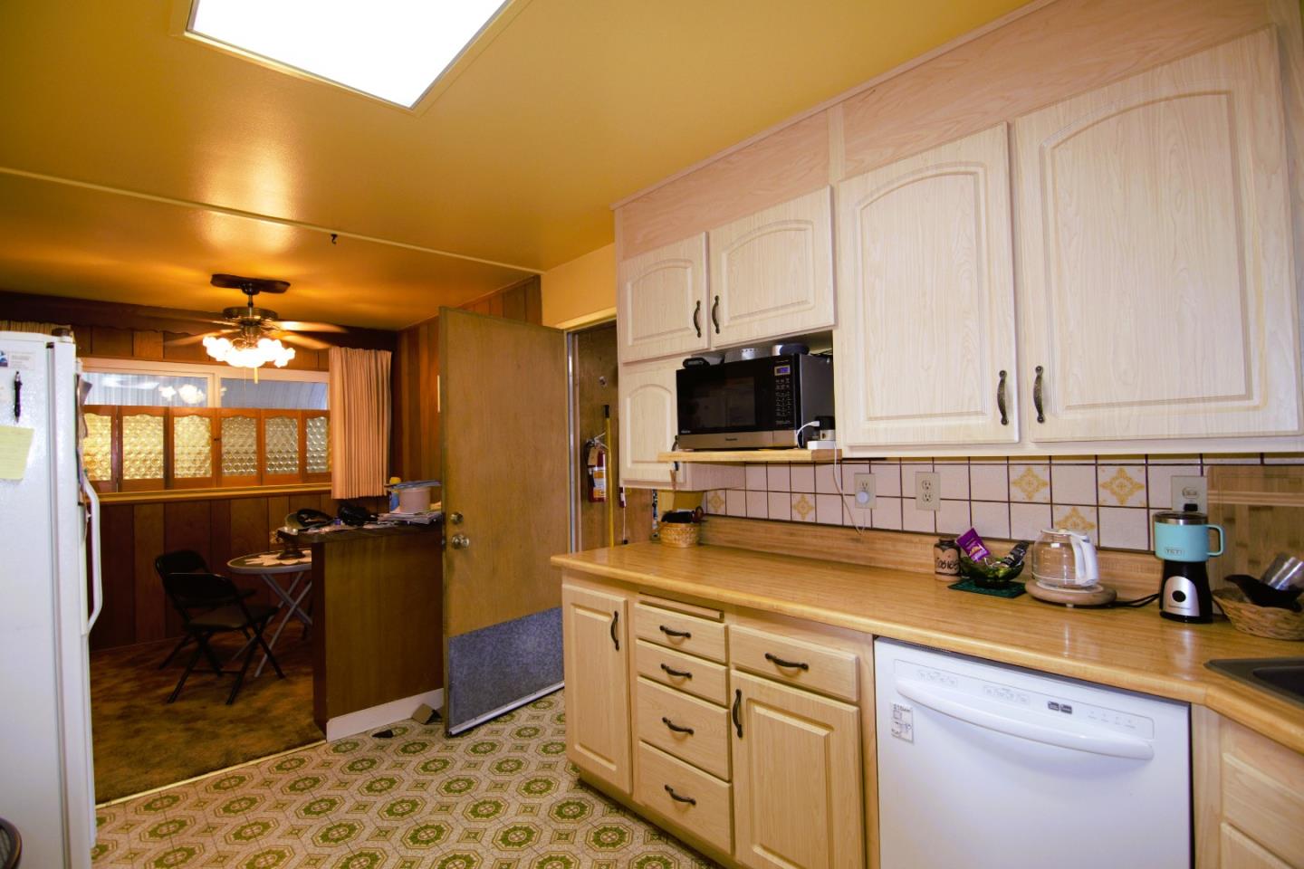 Detail Gallery Image 10 of 33 For 1528 Willowdale Dr, San Jose,  CA 95118 - 4 Beds | 2 Baths