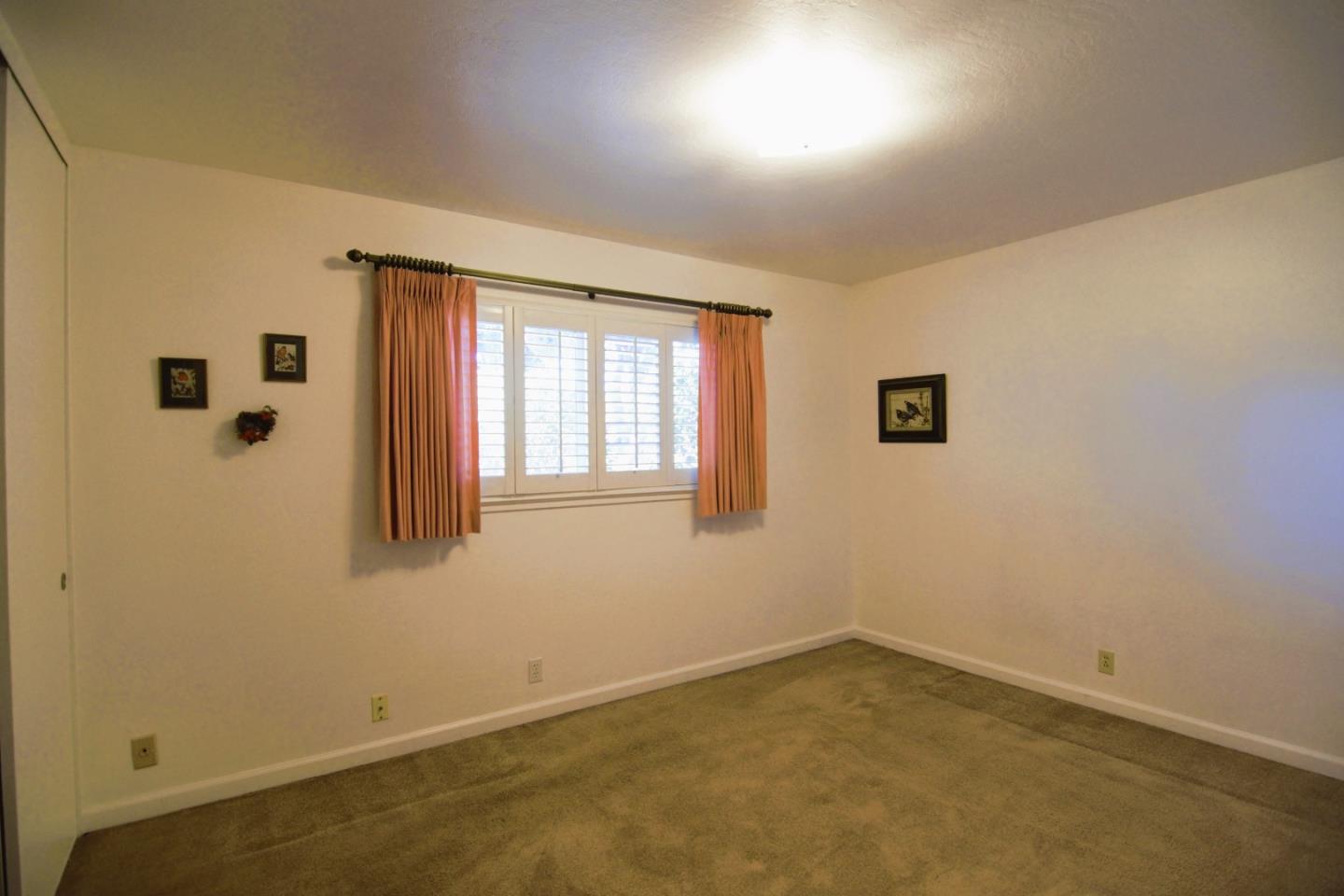 Detail Gallery Image 12 of 33 For 1528 Willowdale Dr, San Jose,  CA 95118 - 4 Beds | 2 Baths