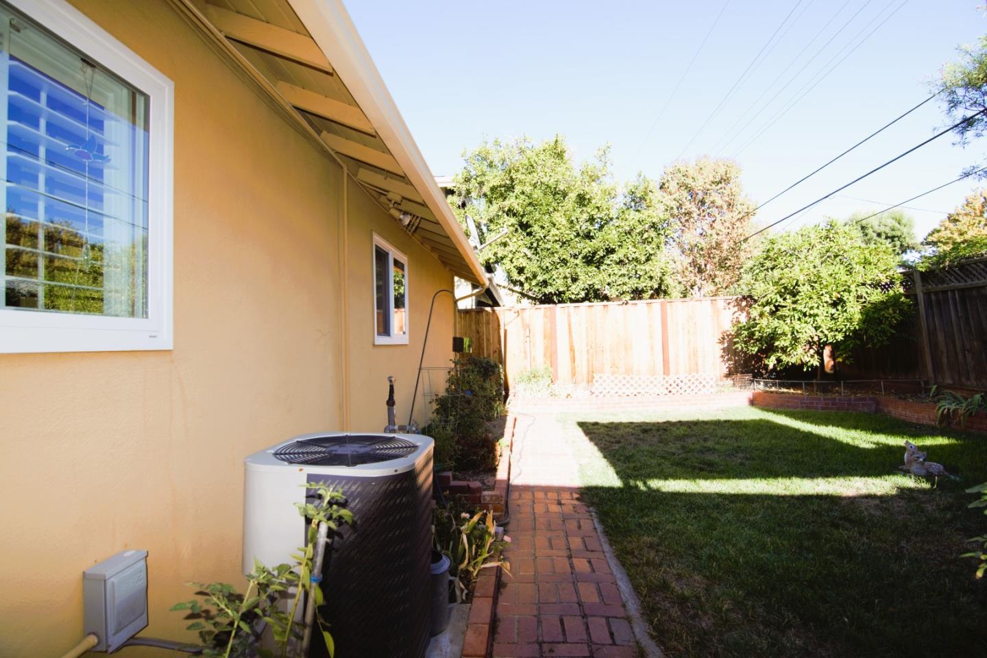 Detail Gallery Image 20 of 33 For 1528 Willowdale Dr, San Jose,  CA 95118 - 4 Beds | 2 Baths