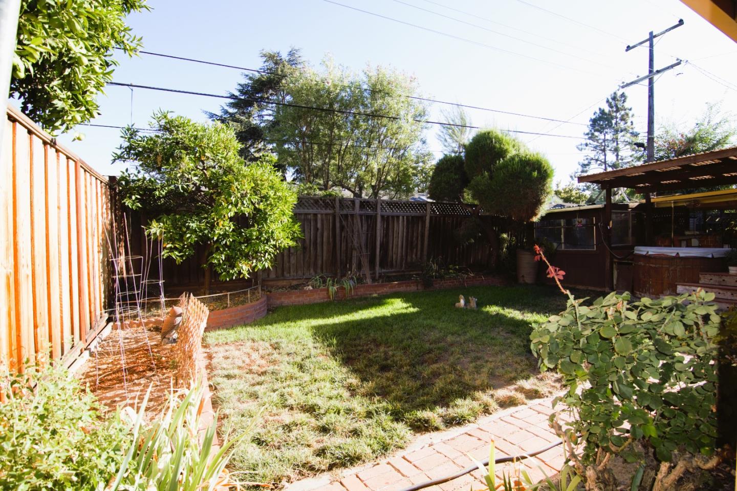 Detail Gallery Image 22 of 33 For 1528 Willowdale Dr, San Jose,  CA 95118 - 4 Beds | 2 Baths