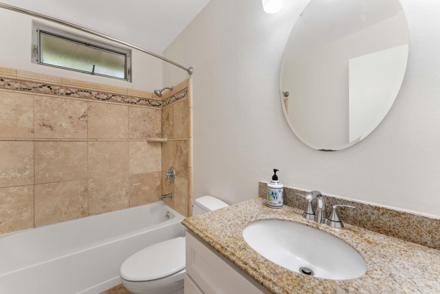 Detail Gallery Image 20 of 25 For 1351 Delfino Way, Menlo Park,  CA 94025 - 3 Beds | 2 Baths