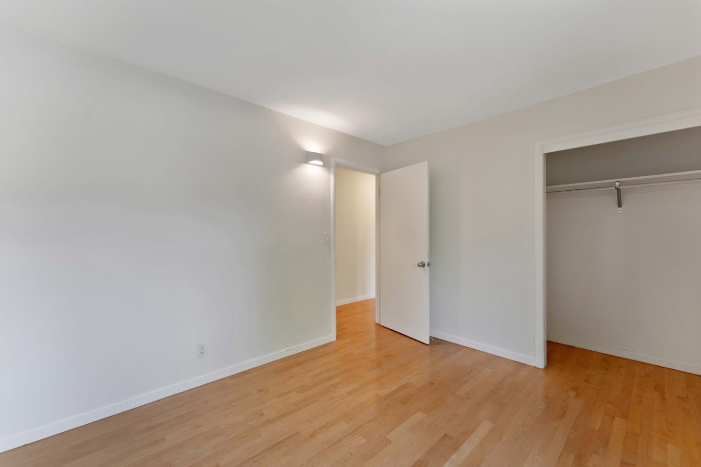 Detail Gallery Image 22 of 25 For 1351 Delfino Way, Menlo Park,  CA 94025 - 3 Beds | 2 Baths