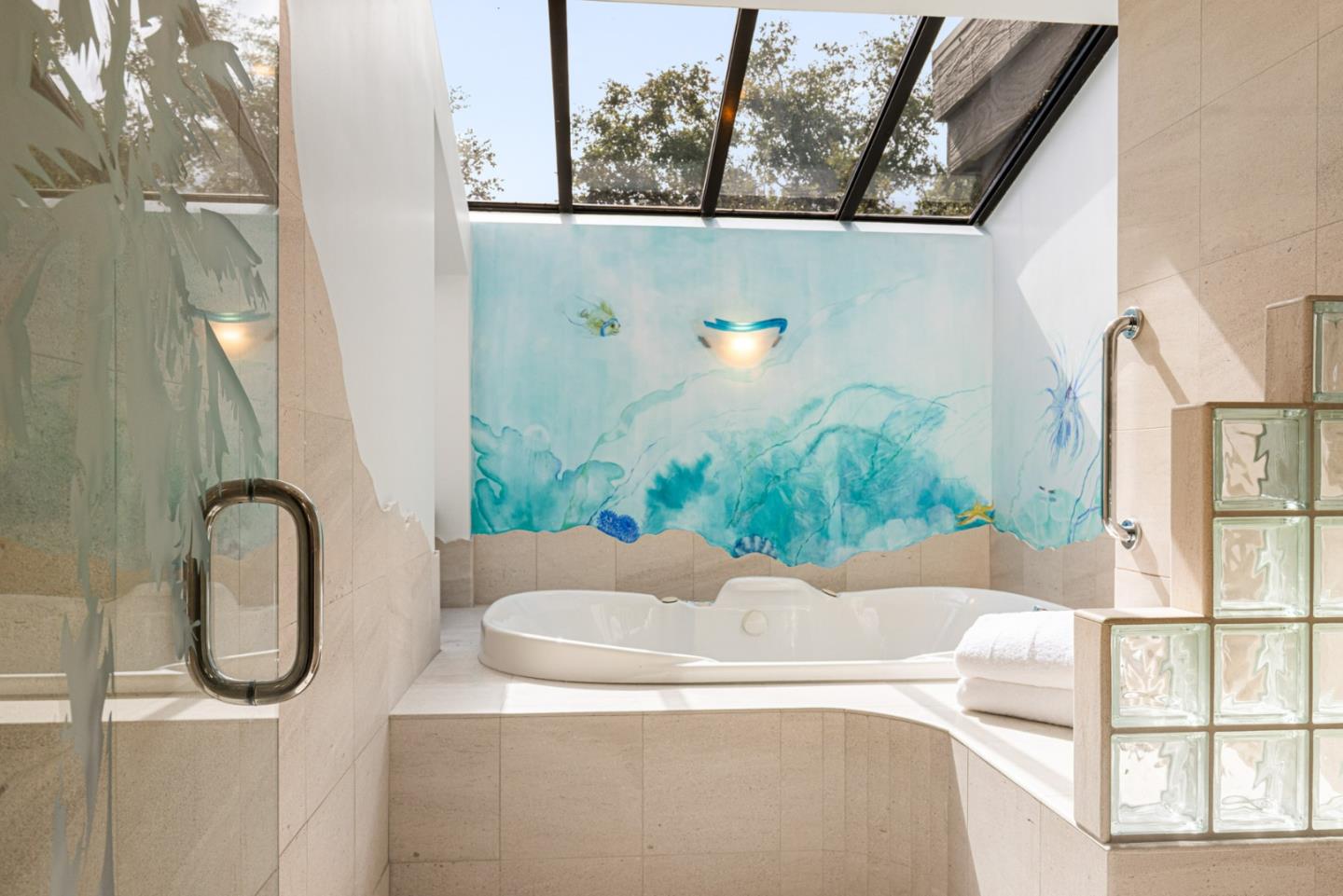 Detail Gallery Image 21 of 59 For 11 Hawk View, Portola Valley,  CA 94028 - 4 Beds | 4 Baths