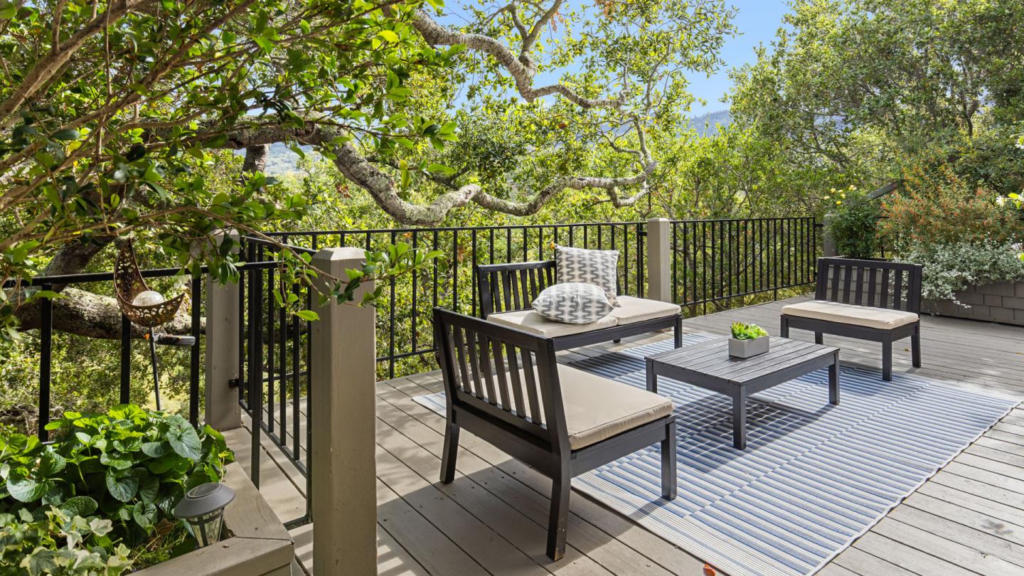 Detail Gallery Image 34 of 59 For 11 Hawk View, Portola Valley,  CA 94028 - 4 Beds | 4 Baths