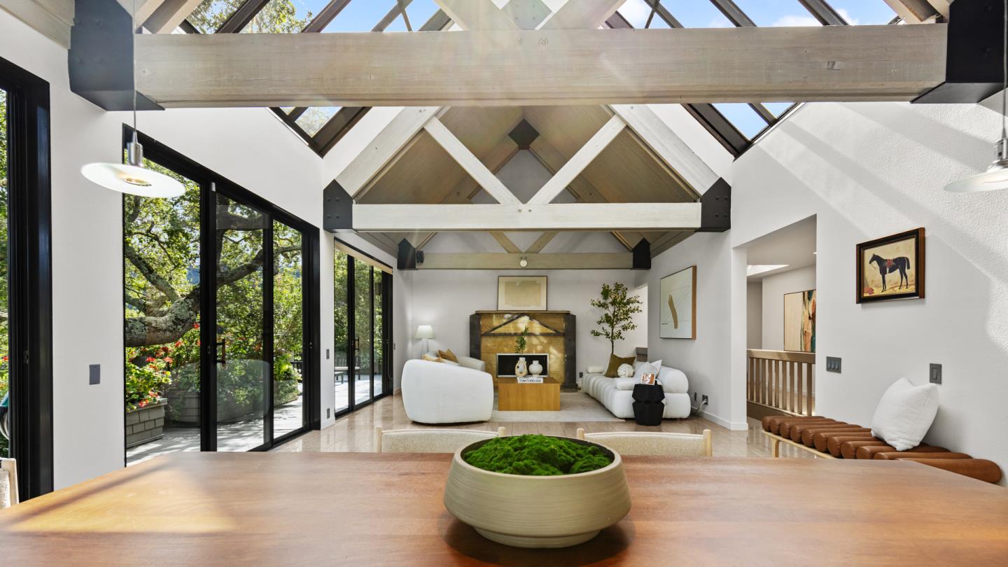 Detail Gallery Image 8 of 59 For 11 Hawk View, Portola Valley,  CA 94028 - 4 Beds | 4 Baths