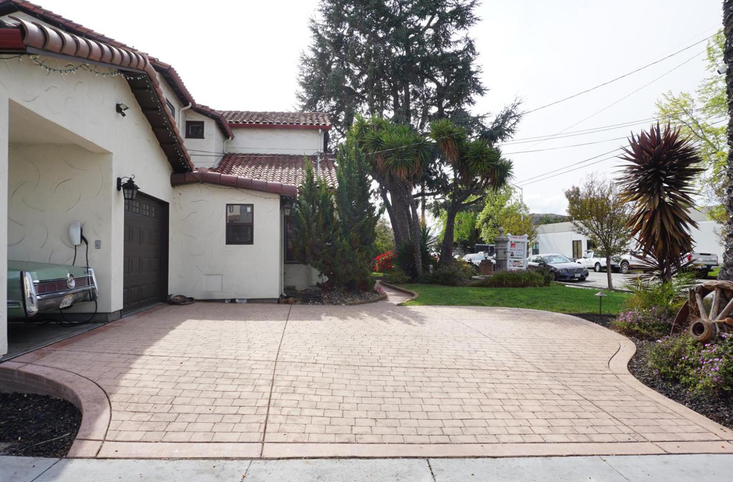 Detail Gallery Image 9 of 30 For 820 Civic Center Dr, Santa Clara,  CA 95050 - 5 Beds | 4 Baths
