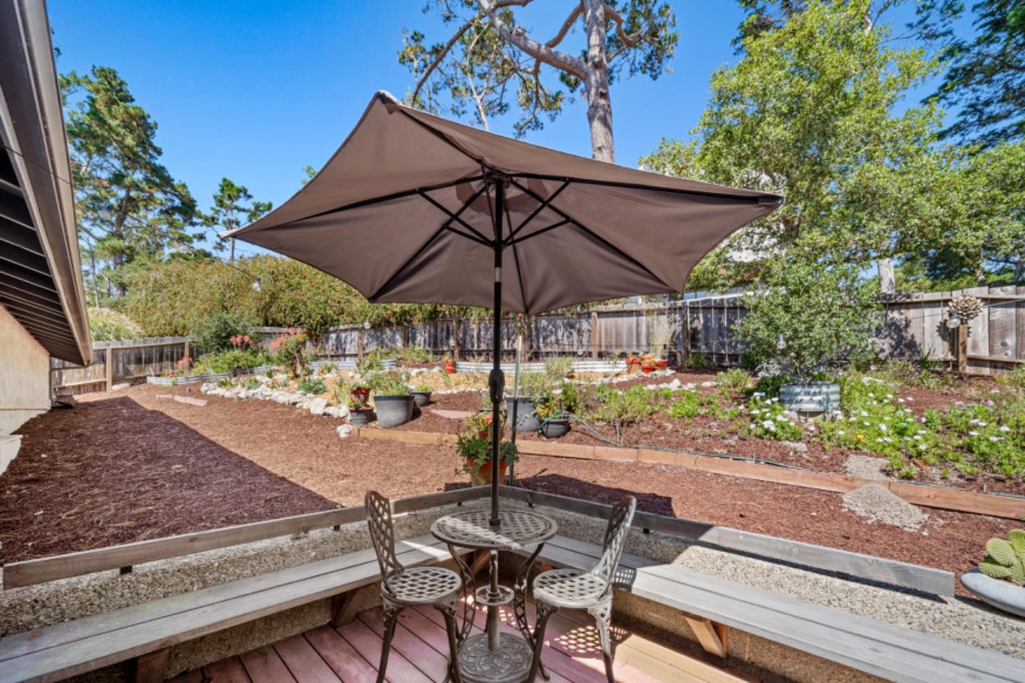 Detail Gallery Image 24 of 27 For 5 Stratford Pl, Monterey,  CA 93940 - 2 Beds | 2 Baths