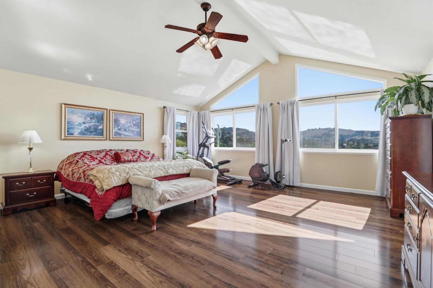 Detail Gallery Image 30 of 54 For 3603 Meadowlands Ln, San Jose,  CA 95135 - 4 Beds | 3 Baths