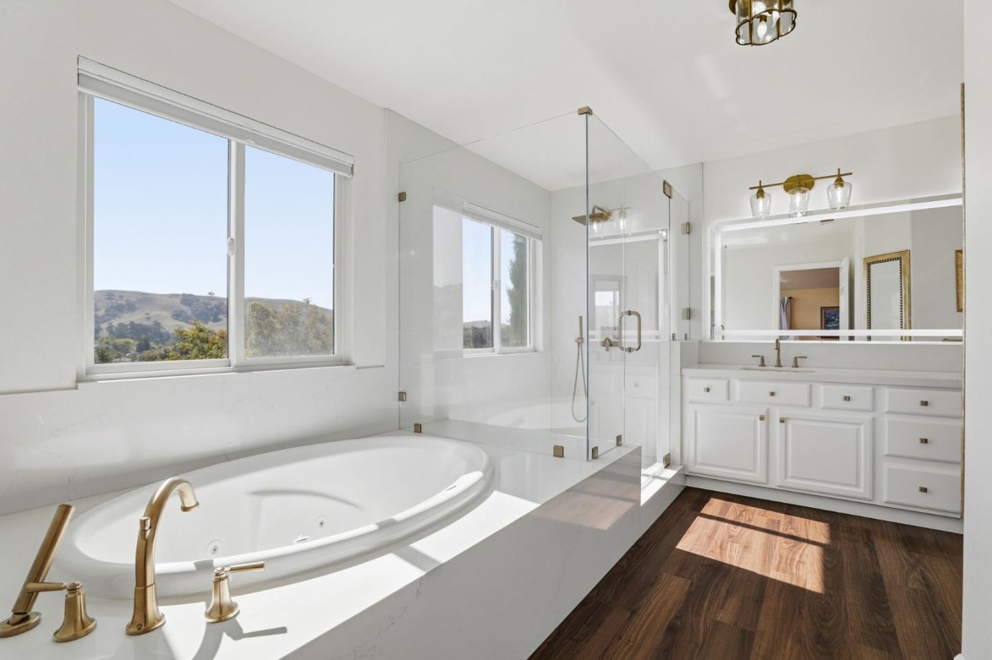 Detail Gallery Image 32 of 54 For 3603 Meadowlands Ln, San Jose,  CA 95135 - 4 Beds | 3 Baths