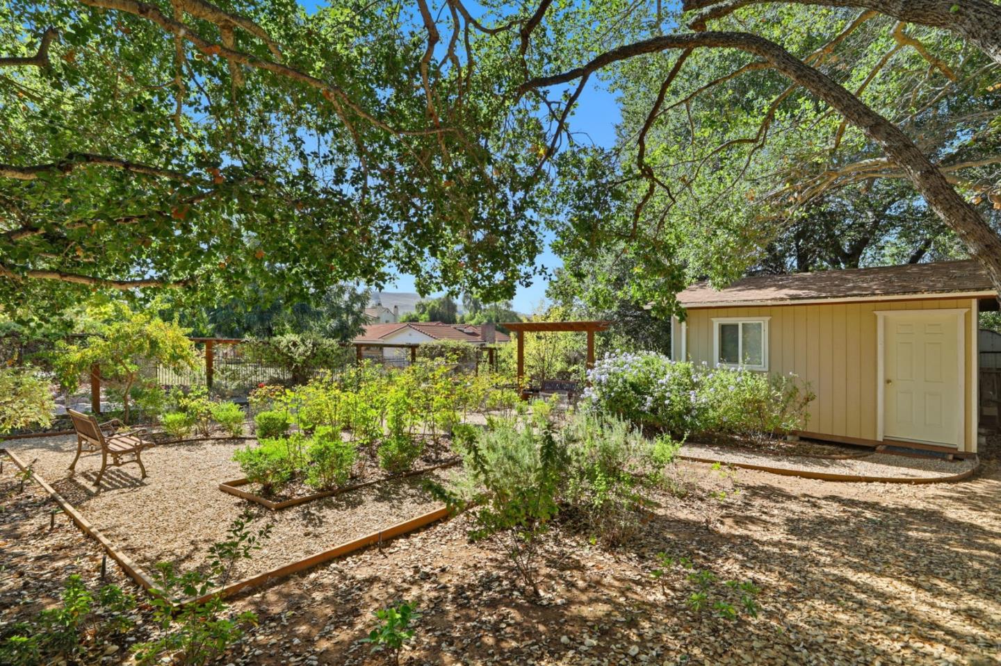 Detail Gallery Image 45 of 54 For 3603 Meadowlands Ln, San Jose,  CA 95135 - 4 Beds | 3 Baths