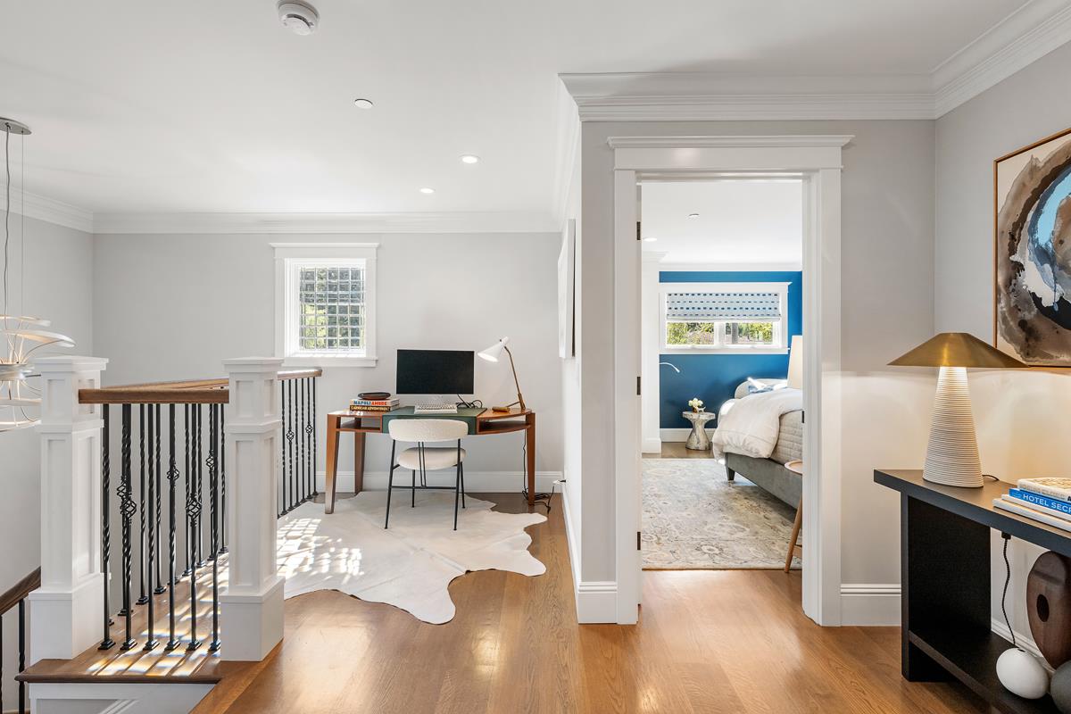Detail Gallery Image 23 of 34 For 712 Newhall Rd, Burlingame,  CA 94010 - 4 Beds | 4/1 Baths