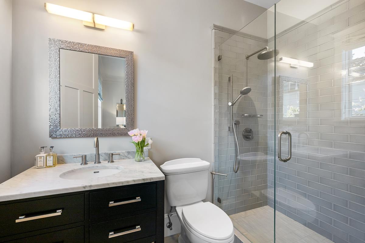 Detail Gallery Image 24 of 34 For 712 Newhall Rd, Burlingame,  CA 94010 - 4 Beds | 4/1 Baths