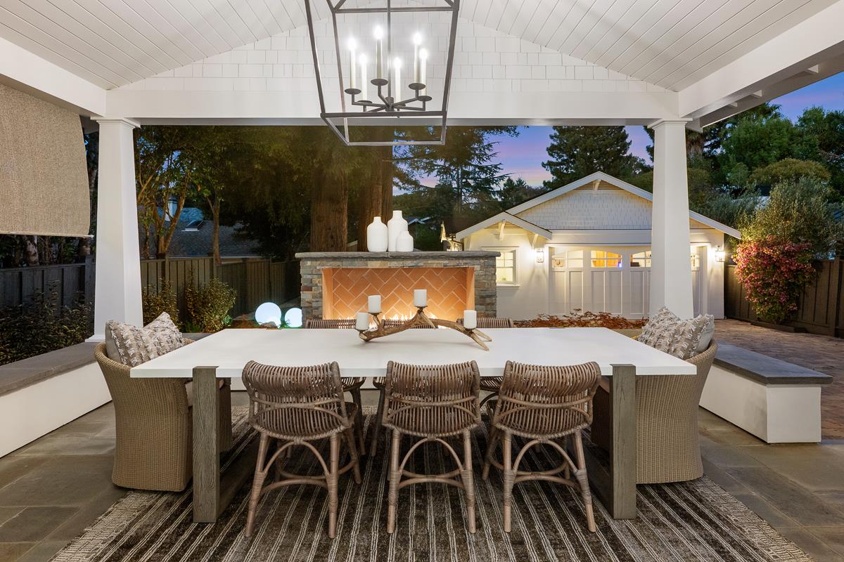 Detail Gallery Image 30 of 34 For 712 Newhall Rd, Burlingame,  CA 94010 - 4 Beds | 4/1 Baths