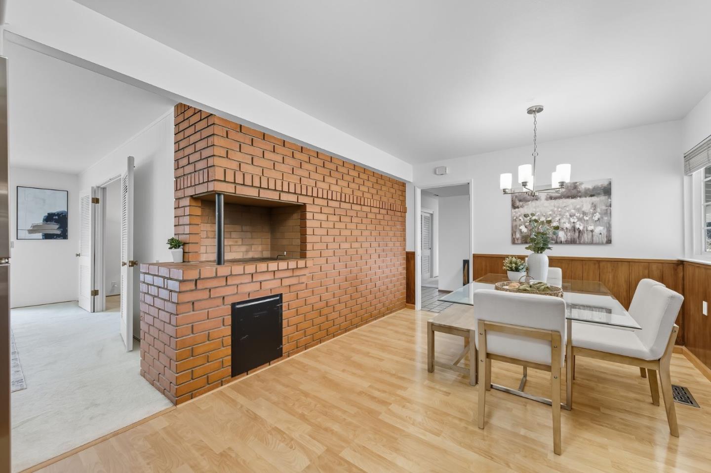 Detail Gallery Image 15 of 38 For 1547 Klamath Dr, Sunnyvale,  CA 94087 - 4 Beds | 2 Baths
