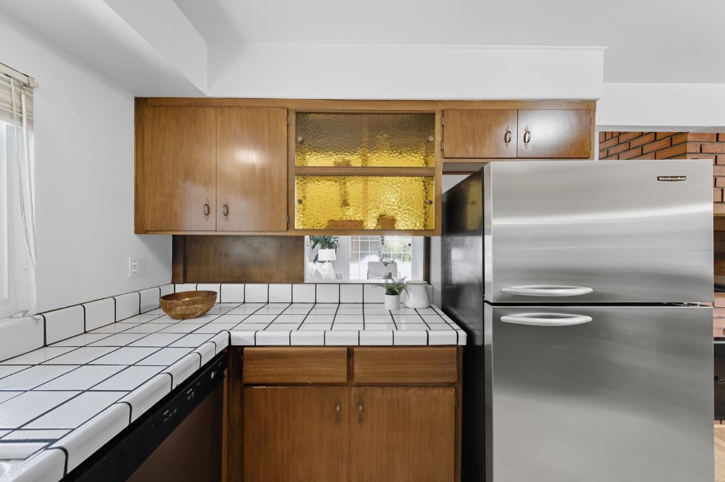 Detail Gallery Image 18 of 38 For 1547 Klamath Dr, Sunnyvale,  CA 94087 - 4 Beds | 2 Baths